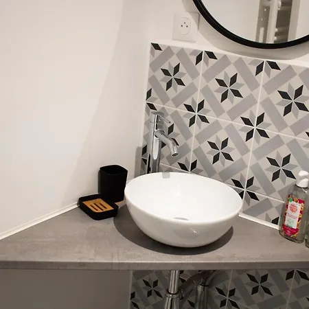 La Galerie De Lumiere 201